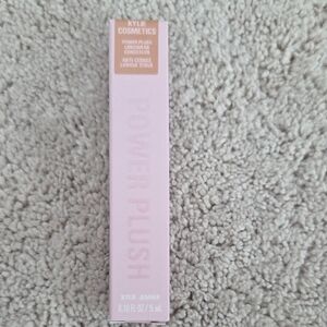 Kylie Cosmetics NIB Power Plush Concealer - 5N